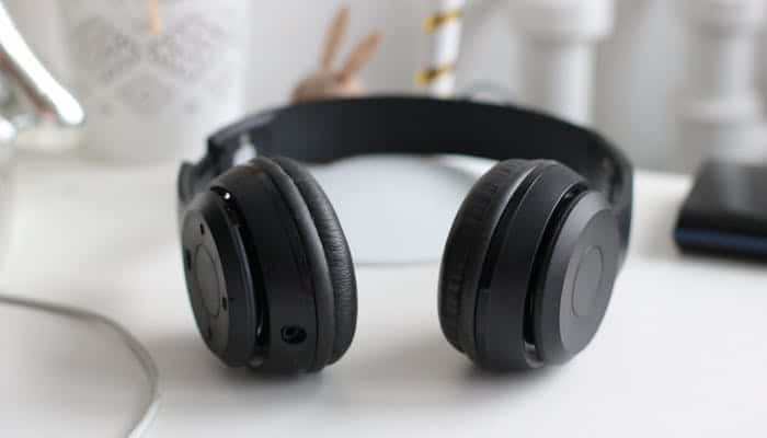 10 Best Budget Noise Canceling Headphones in 2024 - MusicCritic Best Budget-Friendly Noise-Canceling Headphones Available